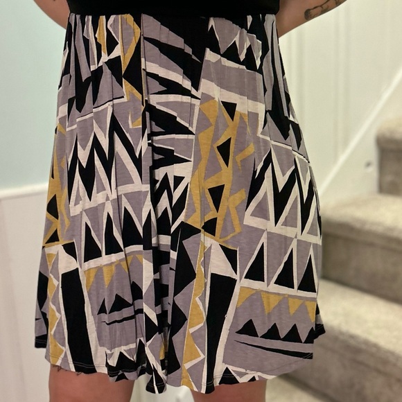 Vintage Forever 21. Flowy printed dress - Picture 9 of 9